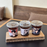 Manchon de tasse personnalisé imprimé pour événements Kpop Idol, avec logo, pour café, événements promotionnels, support jetable pour tasses à café