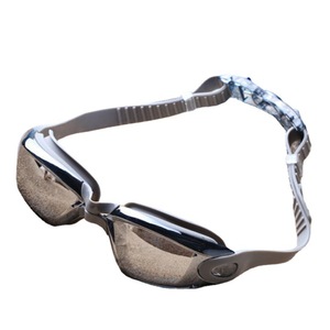 แว่นตาว่ายน้ำพร้อมที่อุดหูในตัว กันน้ำ ป้องกันฝ้า เลนส์โพลีเอสเตอร์ กรอบซิลิโคน ใช้ได้กับผู้ใหญ่ทั่วไป - Product Image 1