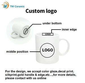 Jarra de Leche de Cerámica Lisa con Logotipo Personalizado de Estilo Moderno, Jarra Pequeña para Leche de 510 ml, Apta para Microondas y Lavavajillas, con Tapa y Cuchara - Product Image 4