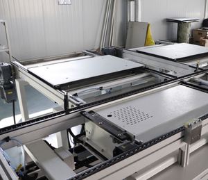 OEM Industrial Assembly Line Conveyor Adjustable Speed (Up 20m/min) Rubber Belt Multi-Voltage (110V-415V) Customizable - Product Image 3