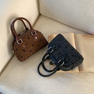 Sac Mini Rétro en Daim Givré pour Femme 2026 Nouvelle Tendance Sac Coquillage Polyvalent Automne Hiver Sac Bandoulière - Product Image 3