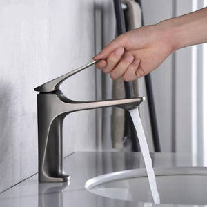 Grifo Monomando <span class=keywords><strong>para</strong></span> Lavabo <span class=keywords><strong>de</strong></span> Baño, Montaje en Cubierta, <span class=keywords><strong>de</strong></span> Aleación <span class=keywords><strong>de</strong></span> Zinc Color Gris Metálico, con Control Dual <span class=keywords><strong>de</strong></span> Agua Fría y Caliente, Válvula Cerámica Medidora - Product Image 4