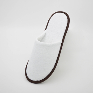 Zapatillas de hotel de 5 estrellas de lujo personalizadas con logotipo personalizado zapatillas desechables suaves antideslizantes para habitación de invitados - Product Image 3