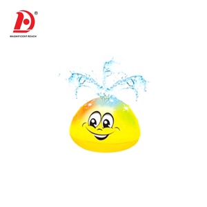 HUADA 2023 amphibie Induction B/<span class=keywords><strong>O</strong></span> Baby Shower petits jouets de pulvérisation boule d'eau jouet de bain - Product Image 4