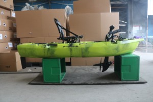 Kayak monoplace modulaire pliable VK-45 de 2,5 m avec système de pédales double, coque HDEP légère et durable pour la pêche - Product Image 4