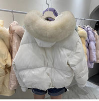 Veste en duvet à col garni de renard en fourrure véritable de luxe personnalisé Veste en duvet de canard à manches souples Veste en duvet de plumes pour femmes à capuche en fourrure