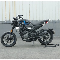 Accessoires de moto : sacoches, poignées passager, appuie-dos, housses avant, accoudoirs arrière, protection anti-chute