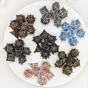 Juego de dados poliédricos de 7 piezas con dientes huecos de imitación metálica para juegos de rol, accesorios de mesa con forma de mandíbula de monstruo y colmillos de criatura, a granel - Product Image 1