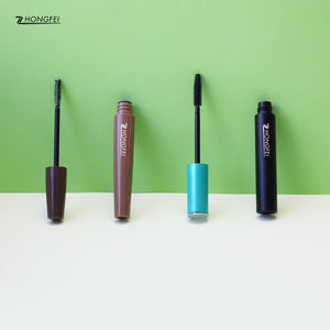 Échantillon gratuit de nouveaux matériaux bon <span class=keywords><strong>prix</strong></span> étiquette personnalisée 4.8ml enfants marque privée mignon tubes de brillant à lèvres - Product Image 5