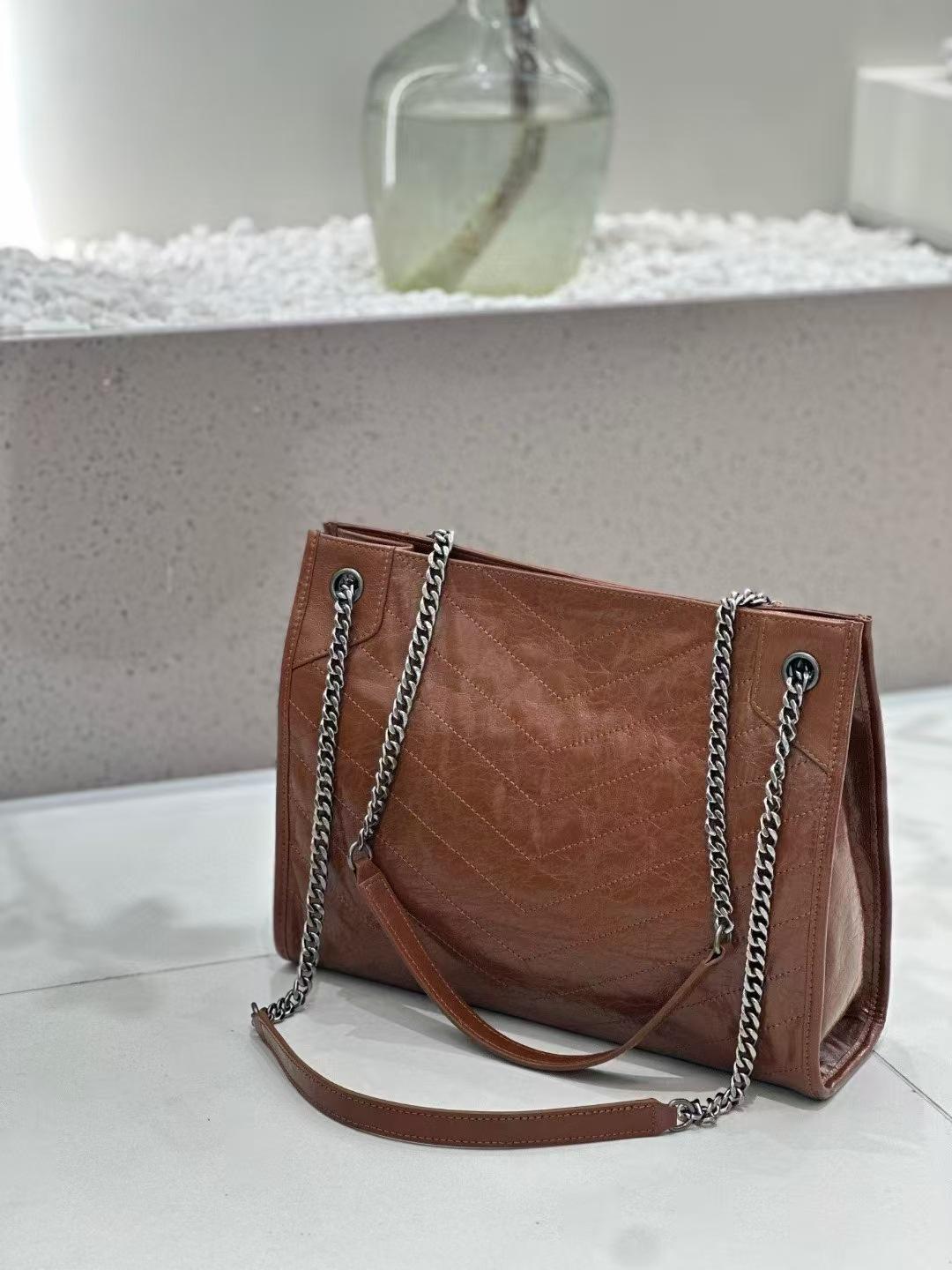 Caramelo - largo 32 ancho 11 alto 25cm