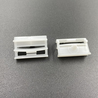 Clips de garniture de jupe de seuil extérieur en plastique Attache et clip automatiques