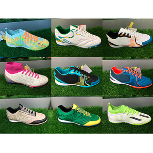 Personalizzare a buon mercato professionale di alta qualità Futsal <span class=keywords><strong>scarpe</strong></span> sportive uomo bassa caviglia <span class=keywords><strong>in</strong></span> <span class=keywords><strong>pelle</strong></span> al coperto tappeto erboso <span class=keywords><strong>calcio</strong></span> <span class=keywords><strong>scarpe</strong></span> <span class=keywords><strong>da</strong></span> <span class=keywords><strong>calcio</strong></span> per gli uomini - Product Image 3