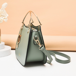 Productos para Dropshipping 2026 |   Bolso Bandolera Modelo 14065 con Colgante de Gato para Mujer, Bolso de Mano Diario de Cuero PU con Asa Individual - Product Image 2