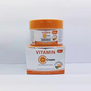 Crème Hydratante et Éclaircissante QIANSOTO : Matières Premières pour un Blanchiment <span class=keywords><strong>Rapide</strong></span> en <span class=keywords><strong>7</strong></span> <span class=keywords><strong>Jours</strong></span>, Éclaircissement de la Mélanine - Product Image 5