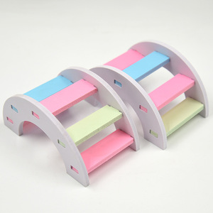 Puente arqueado Crown Asia para hámsteres, 12x7x6cm, PVC, colorido, juguete seguro para trepar para mascotas pequeñas - Product Image 3