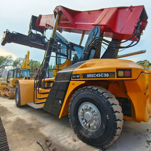Apilador de Contenedores SANY SRSC45C30 de 45 Toneladas, Manipulador de Contenedores de Alto Rendimiento, Capacidad de Elevación Eficiente, Motor y Bomba para Logística Portuaria - Product Image 2
