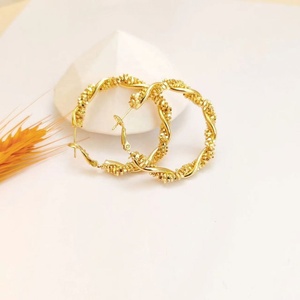 Boucles d'oreilles pendantes en dentelle torsadée entrelacée pour femmes européennes et américaines Evergreat, polyvalentes, tendance, argentées, anniversaire, papillon - Product Image 3