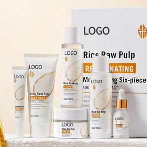 Ensemble de soins du <span class=keywords><strong>visage</strong></span> hydratants au riz biologique anti-rides quotidiens de marque propre 5 pièces comprenant une exfoliation éclaircissante blanchissante du <span class=keywords><strong>visage</strong></span> - Product Image 1