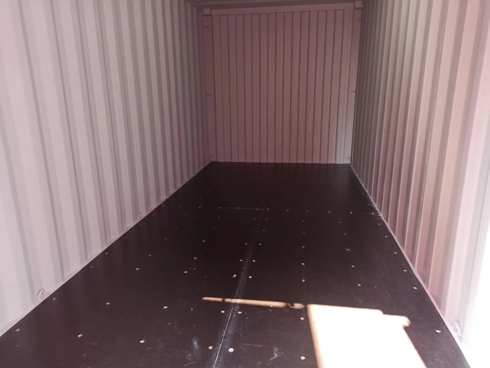 Container a secco Standard da 20 piedi per spedizioni marittime e transit 20 piedi