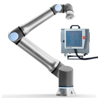 Le robot UR15 à grande vitesse pour environnements étroits doté d'un noyau de moteur à vitesse maximale de 5 m/s, charge utile de 17.5kg