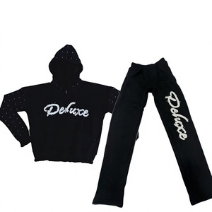 Ensemble de survêtement polaire personnalisé pour femme, avec sweat à capuche zippé intégral effet vieilli et pantalon de jogging, vêtements de sport décontractés avec logo en strass - Product Image 3