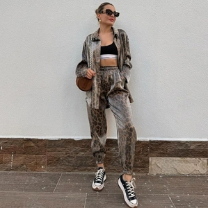 Western Vintage Women's <strong>Leopard</strong> Button Canvas Shirt Jacket Zipper Jeans Pants 2 Piece Casual Winter Breathable Plain Dyed <strong>Outfit</strong> - Product Image 2