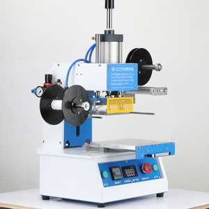 Machine de marquage pneumatique semi-automatique 10*18cm pour le gaufrage à chaud des logos sur cuir - Product Image 2
