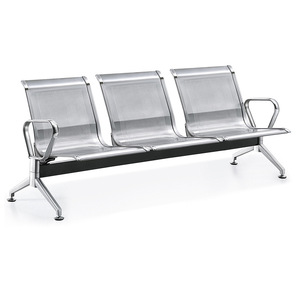 Silla de espera de tres plazas de acero inoxidable Wolverhampton con reposabrazos para uso público en aeropuertos, bancos y hospitales - Product Image 1