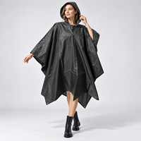 Poncho de Pluie Olive Foncé pour Adultes – Cape Minimaliste à Capuche avec Fermeture Éclair Courte et Ourlet Pointu – Équipement Anti-Pluie pour Voyage, Randonnée, Camping
