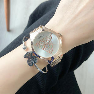 Montre de <span class=keywords><strong>loisirs</strong></span> en alliage <span class=keywords><strong>d</strong></span>'<span class=keywords><strong>or</strong></span>, modèle populaire pour le commerce international, pour femmes et hommes, créative, style collège, cadran à aiguilles à quartz 38mm - Product Image 4