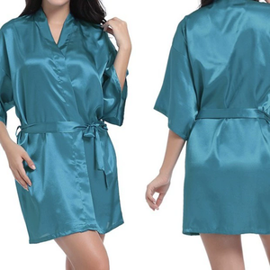 Albornoz de satén para mujer de alta calidad, Kimono cómodo de poliéster, capa de peluquería para SALÓN DE Spa, bata de pelo de seda - Product Image 3