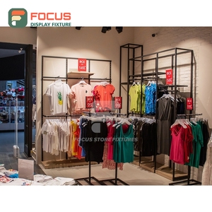 Présentoir professionnel en métal chromé pour magasin de détail, service de conception de présentoirs pour chaînes de magasins de vêtements - Product Image 4