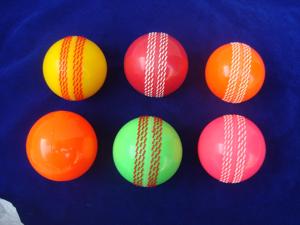 Pelota de Cricket de Caucho Verde CLASSPO WINDCLASS de Alta Calidad, 40 mm, Duradera, Ecológica, Excelente para Entrenamiento de Adultos/Niños, Nueva - Product Image 4
