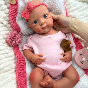 Poupée <span class=keywords><strong>Reborn</strong></span> Fille en Silicone Réaliste, Douce au Toucher, Détails Faciaux Réalistes, Compagnon Confortable <span class=keywords><strong>pour</strong></span> Adultes - Product Image 4