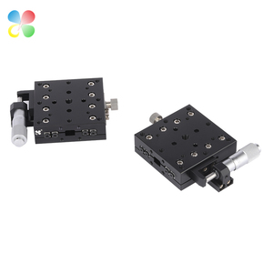 Tavola di Scorrimento Manuale C&K 60x60mm JCX-60 Asse X con Guida a Rulli Incrociati per Applicazioni Ottiche - Product Image 2