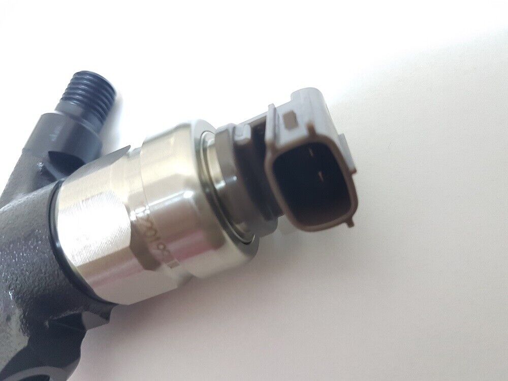 Injector nozzle 1465A367 295050-0890 for Mitsubishi L200/Pajero 4d56 KA4T, KB4T Common rail Injector 1465A367 295050-0890