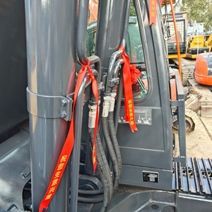 รถขุดตีนตะขาบ Volvo EC210BLc มือสอง สภาพดีเยี่ยม ทนทาน เหมาะสำหรับงานก่อสร้างถนน - Product Image 2