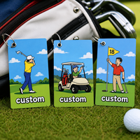 Großhandel: Personalisierter Sublimations-Golfgepäckanhänger mit Cartoon-Motiv, vollfarbig bedruckt, Golfer-Golfwagen-Muster, PVC-Gepäckanhänger mit Ring