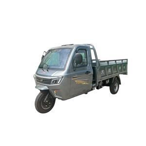 DAHE motorizado 2-3ton <span class=keywords><strong>1000CC</strong></span> Cargo <span class=keywords><strong>triciclo</strong></span> motocicleta gasolina combustible con volante cabina cerrada <span class=keywords><strong>Triciclo</strong></span> de gasolina para la venta - Product Image 1