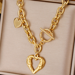 XL210 Nuevo estilo Chapado en oro 18K Cadena de acero inoxidable Collar de moda con colgante de corazón Encanto para mujer - Product Image 1