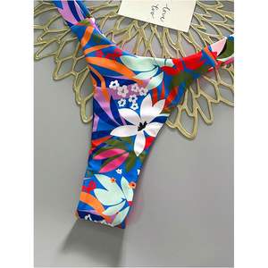 ชุดบิกินี่ลายดอกไม้สไตล์โบฮีเมียนสำหรับผู้หญิง สายคล้องคอไขว้ สายสปาเก็ตตี้ ทรงเว้าสูง ชุดว่ายน้ำสองชิ้น ผ้าเนื้อยืด - Product Image 1