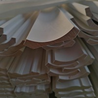 Molduras de madera para techo, suministro de fábrica de base, molduras de madera Colonial para diseño elegante, moldura imprimada blanca