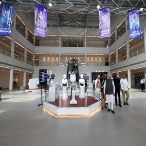 Robots de service humanoïdes autonomes intelligents avec fonction d'évitement pour les musées scientifiques et technologiques - Product Image 2