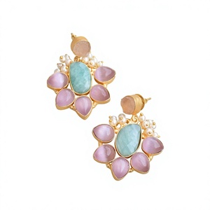 Boucles d'oreilles en laiton en gros, naturelles, artisanales, semi-précieuses, en laiton mat, pièce tendance, prêtes à être expédiées en gros - Product Image 1