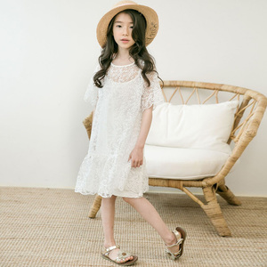 Nouvelles Robes de Soirée Courtes en Dentelle Blanches de Style Coréen Occidental Premium pour Jeunes Filles, Provenant d'un Fournisseur Chinois - Product Image 3