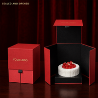 Boîte cadeau pour gâteau avec couvercle et base rigides et poignée en ruban noir