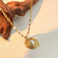  Collier pendentif en coquille de perle imitation plaqué or 18 carats en acier inoxydable tendance pour femmes
