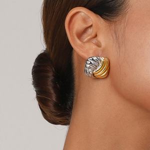 Boucles d'oreilles en acier inoxydable à dos plat, non ternissables, de marque vintage, plaqué or 14 carats, style bohème élégant et original, étanches, pour femmes - Product Image 2