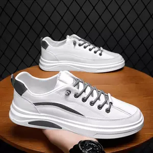 Beyaz siyah adam için günlük erkek ayakkabısı moda diğer moda ayakkabı zarif deri yürüyüş ayakkabısı üzerinde kayma