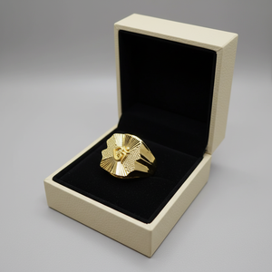 Vintage 22K Gold <b>Mens</b> Signet <b>Ring</b> with Textured Shield Face Classic Statement Jewelry Gift for Him - Product Image 4